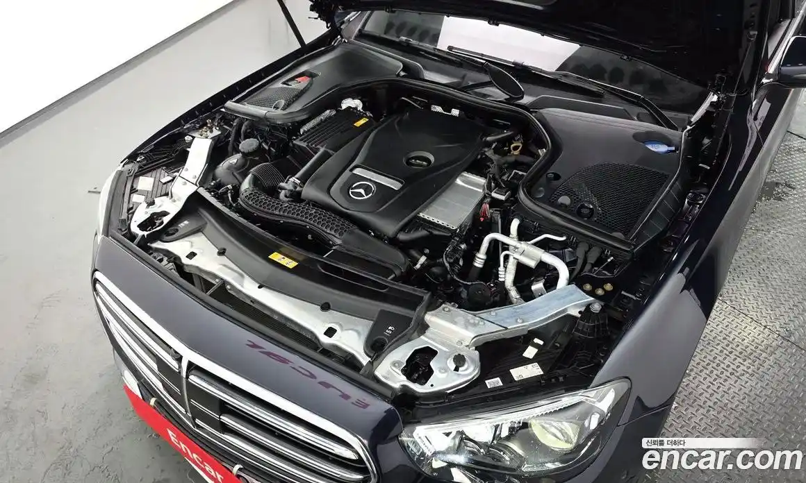 Mercedes-Benz E-Class 2022 2.0 гидро в Москве, фото 6