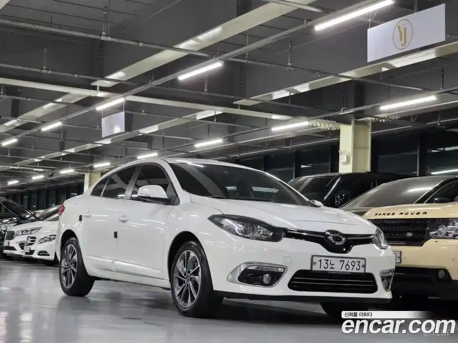 Renault SM3 2014 1.6 гидро в Москве № 1291367, фото 5