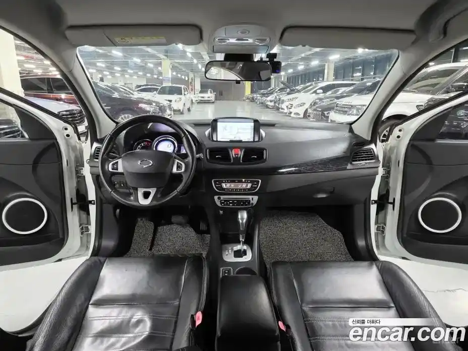 Renault SM3 2014 1.6 гидро в Москве № 1291367, фото 9