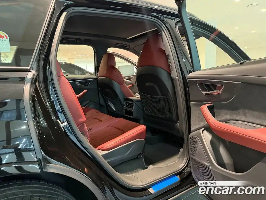 Audi SQ7 2026 4.0 гидро в Москве № 1291936, фото 14