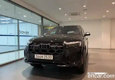 Audi SQ7 2026 4.0 гидро в Москве № 1291936, миниатюра 3