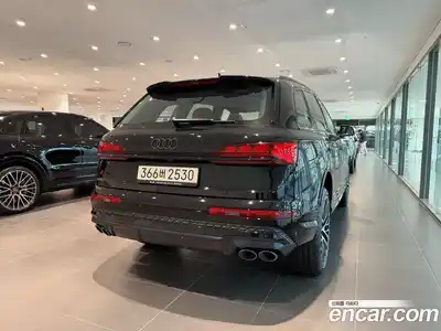 Audi SQ7 2026 4.0 гидро в Москве № 1291936, миниатюра 4