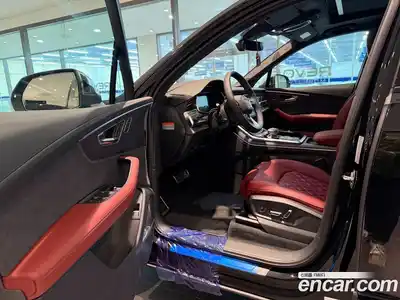 Audi SQ7 2026 4.0 гидро в Москве № 1291936, миниатюра 10