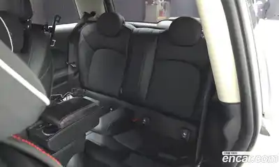 Mini Cooper 2018 1.5 гидро в Москве № 1293364, миниатюра 12