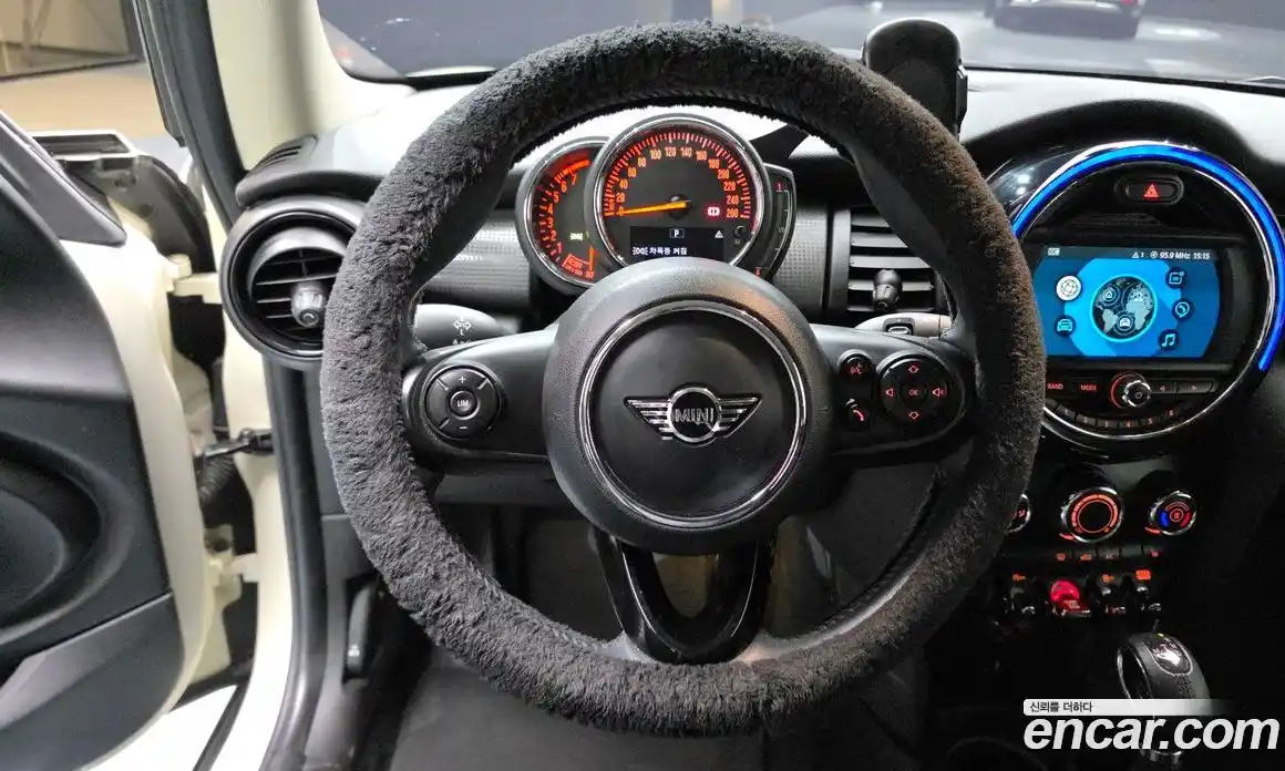Mini Cooper 2018 1.5 гидро в Москве № 1293364, фото 13