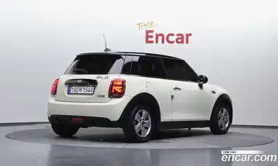 Mini Cooper 2018 1.5 гидро в Москве № 1293364, миниатюра 2