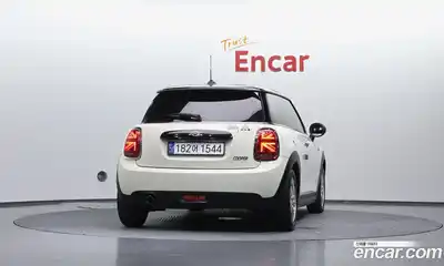 Mini Cooper 2018 1.5 гидро в Москве № 1293364, миниатюра 4