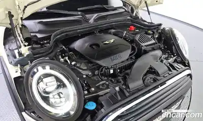 Mini Cooper 2018 1.5 гидро в Москве № 1293364, миниатюра 6