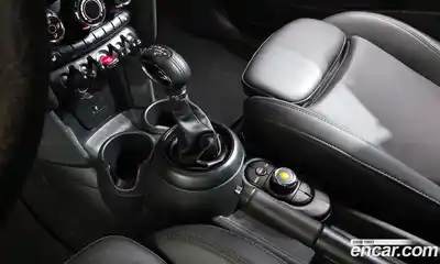 Mini Cooper 2018 1.5 гидро в Москве № 1293364, миниатюра 9