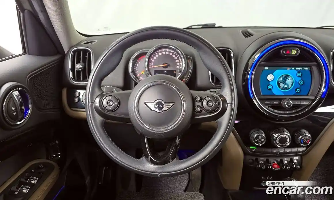 Mini Countryman 2018 2.0 гидро в Москве № 1293388, фото 13
