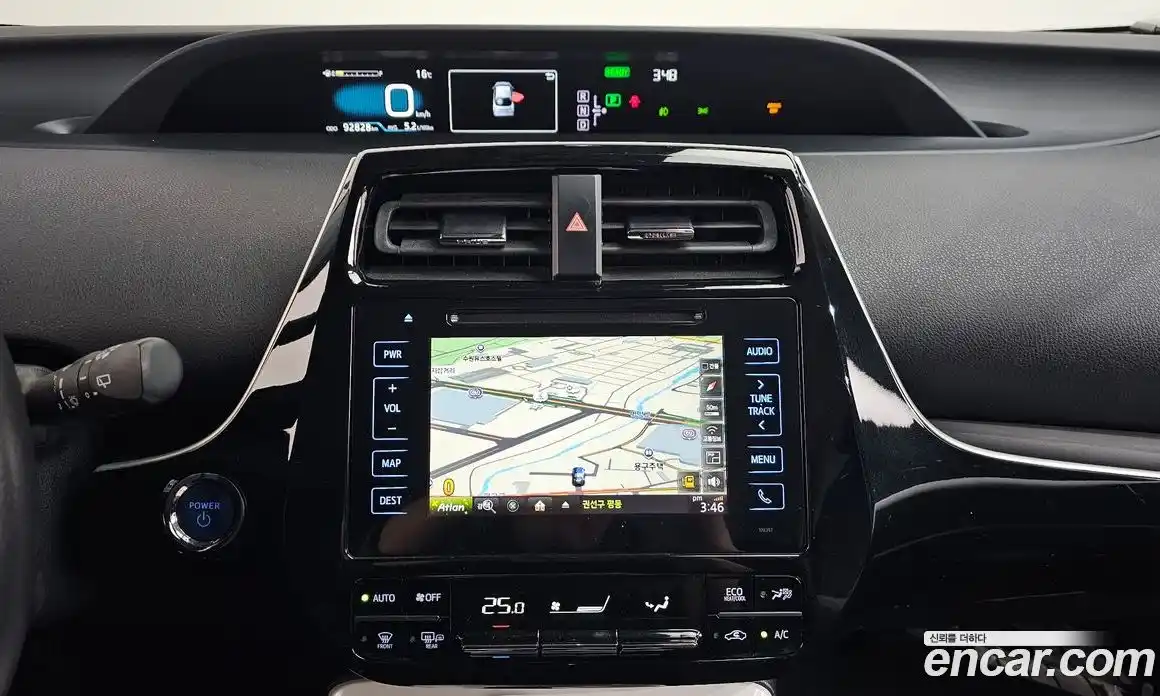 Toyota Prius 2016 1.8 гидро в Москве № 1293403, фото 15