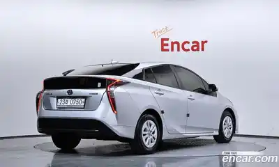 Toyota Prius 2016 1.8 гидро в Москве № 1293403, миниатюра 2