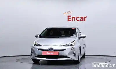 Toyota Prius 2016 1.8 гидро в Москве № 1293403, миниатюра 3