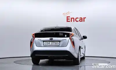 Toyota Prius 2016 1.8 гидро в Москве № 1293403, миниатюра 4