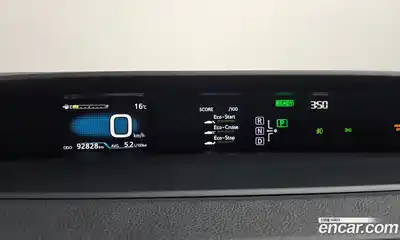 Toyota Prius 2016 1.8 гидро в Москве № 1293403, миниатюра 8