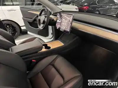 Tesla Model Y 2023 0.2 гидро в Москве № 1293726, миниатюра 12