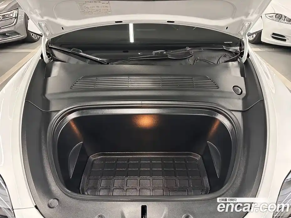 Tesla Model Y 2023 0.2 гидро в Москве № 1293726, фото 20