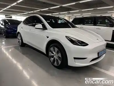 Tesla Model Y 2023 0.2 гидро в Москве № 1293726, миниатюра 3