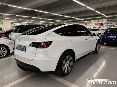 Tesla Model Y 2023 0.2 гидро в Москве № 1293726, миниатюра 6