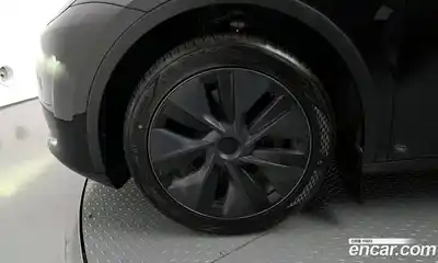 Tesla Model Y 2024 0.2 гидро в Москве № 1293727, миниатюра 5