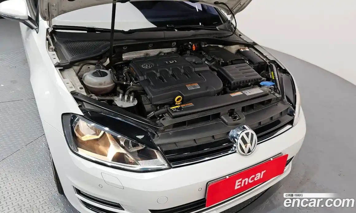 Volkswagen Golf 2013 1.6 гидро в Москве № 1293881, фото 6