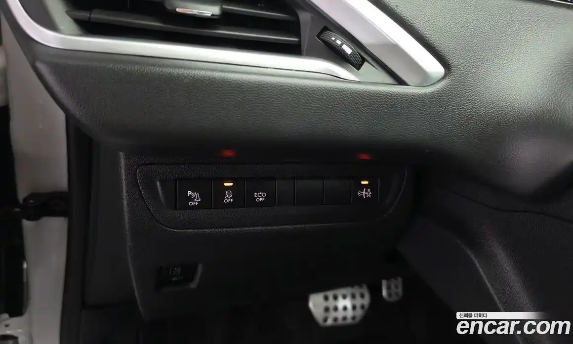 Peugeot 208 2014 1.6 гидро в Москве № 1295215, фото 18