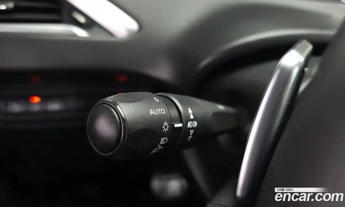 Peugeot 208 2014 1.6 гидро в Москве № 1295215, фото 19