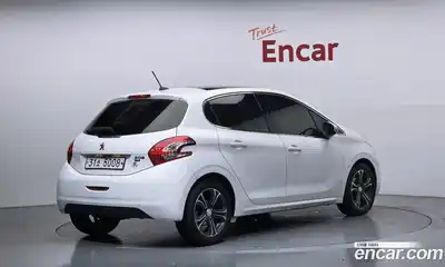 Peugeot 208 2014 1.6 гидро в Москве № 1295215, миниатюра 2