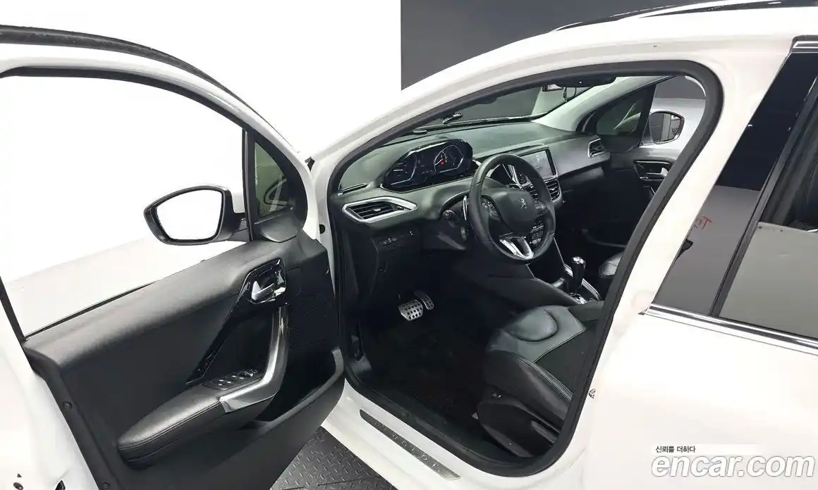 Peugeot 208 2014 1.6 гидро в Москве № 1295215, фото 10