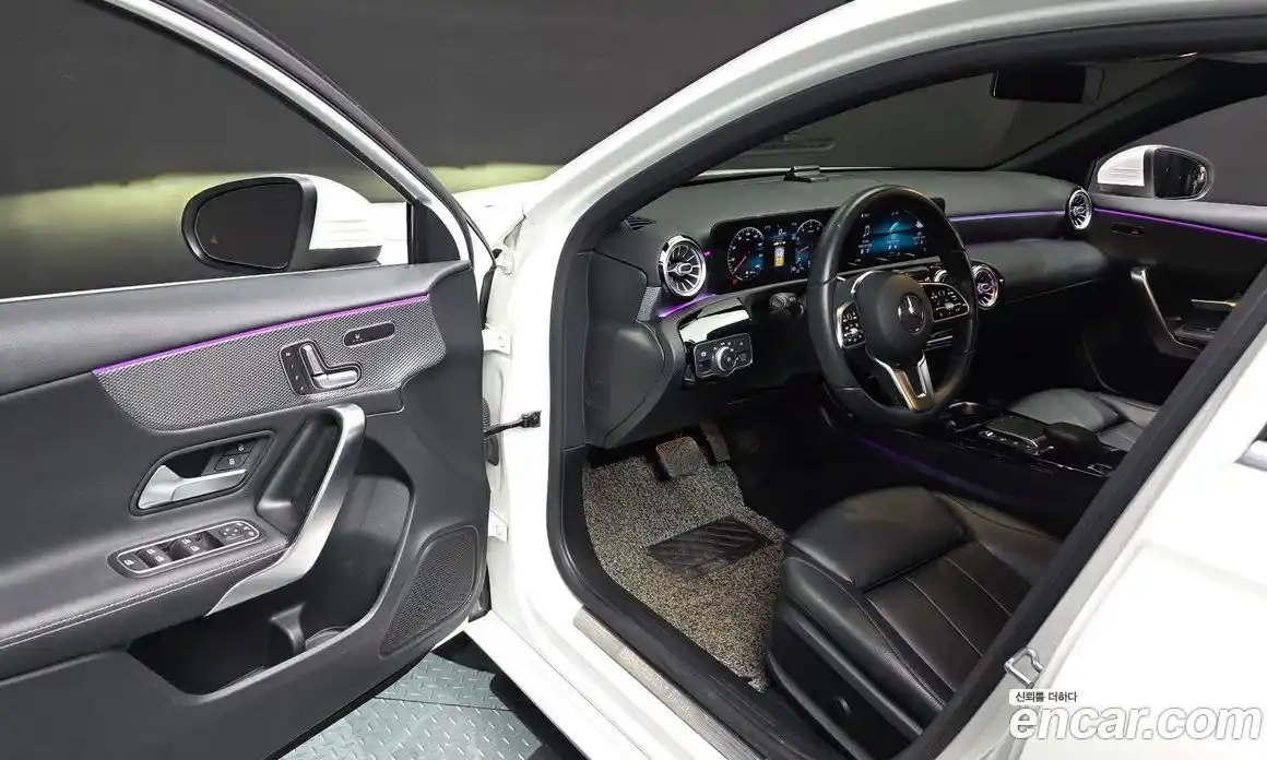 Mercedes-Benz A-Class 2021 2.0 гидро в Москве № 148366, фото 11