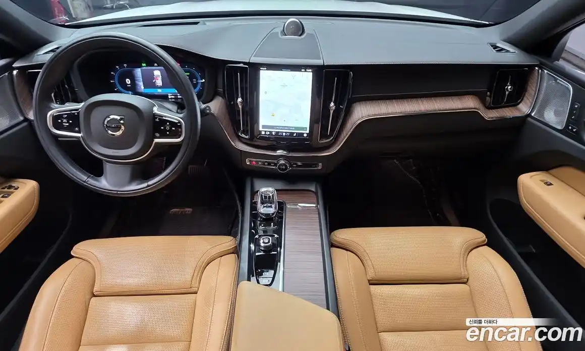 Volvo XC60 2022 2.0 гидро в Москве № 164379, фото 7