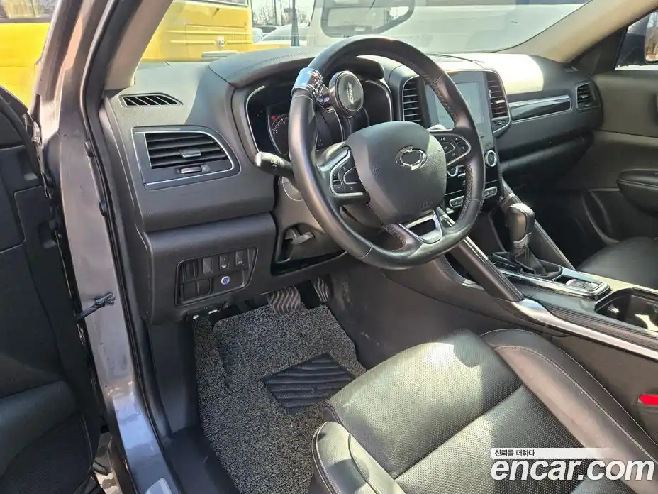 Renault QM6 2018 2.0 гидро в Москве № 186570, фото 10