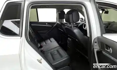 Volkswagen Tiguan 2015 2.0 гидро в Москве № 187384, миниатюра 12