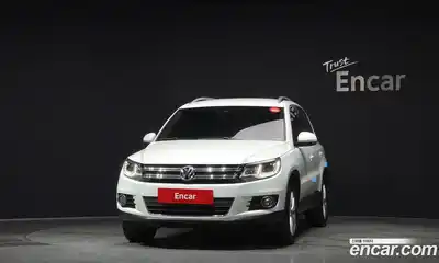 Volkswagen Tiguan 2015 2.0 гидро в Москве № 187384, миниатюра 3