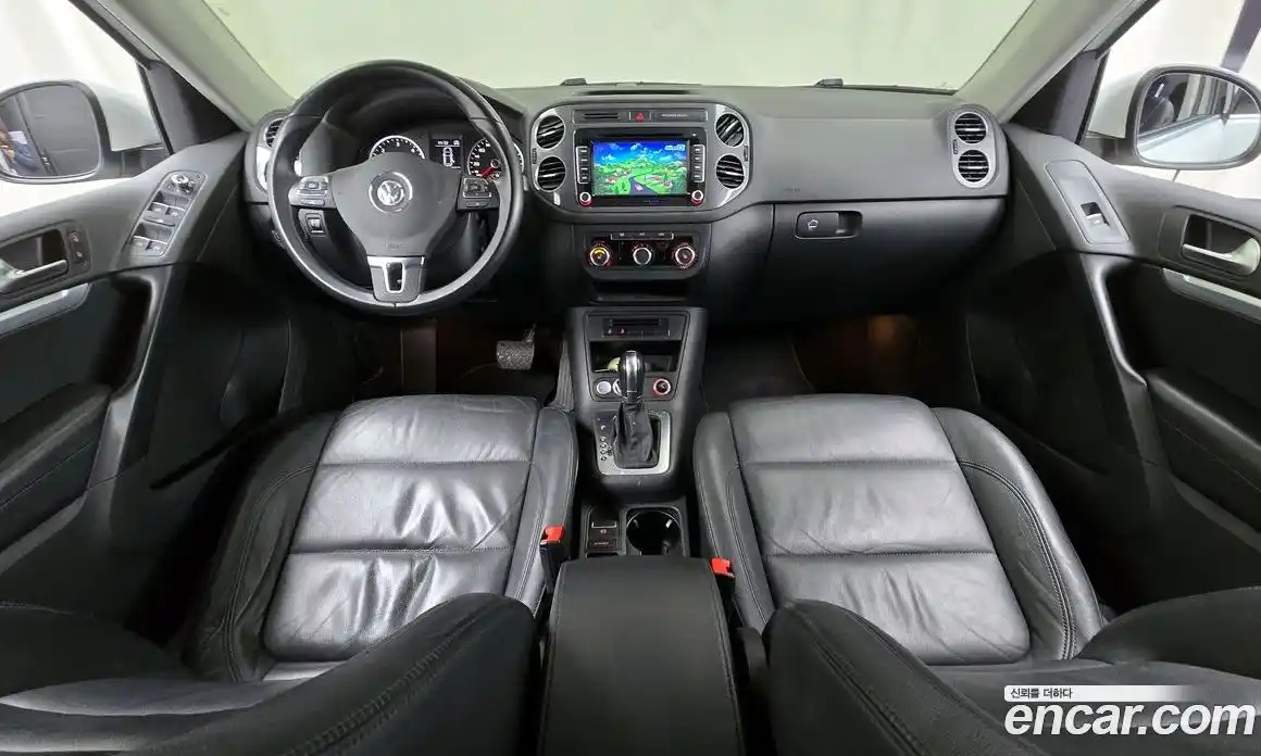 Volkswagen Tiguan 2015 2.0 гидро в Москве № 187384, фото 7
