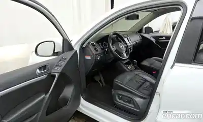 Volkswagen Tiguan 2015 2.0 гидро в Москве № 187384, миниатюра 10