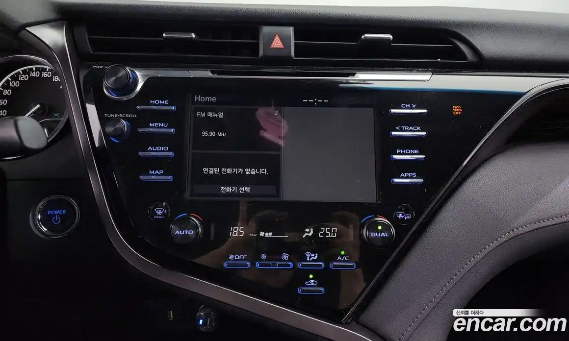 Toyota Camry 2019 2.5 гидро в Москве № 215517, фото 14