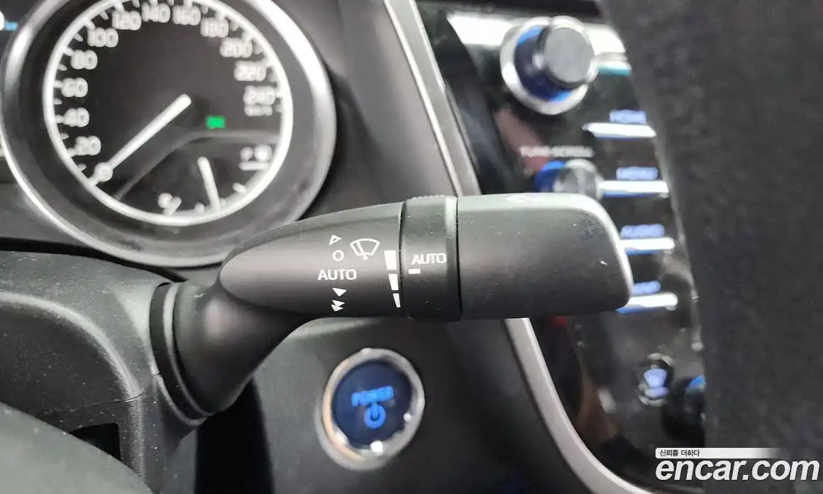 Toyota Camry 2019 2.5 гидро в Москве № 215517, фото 18
