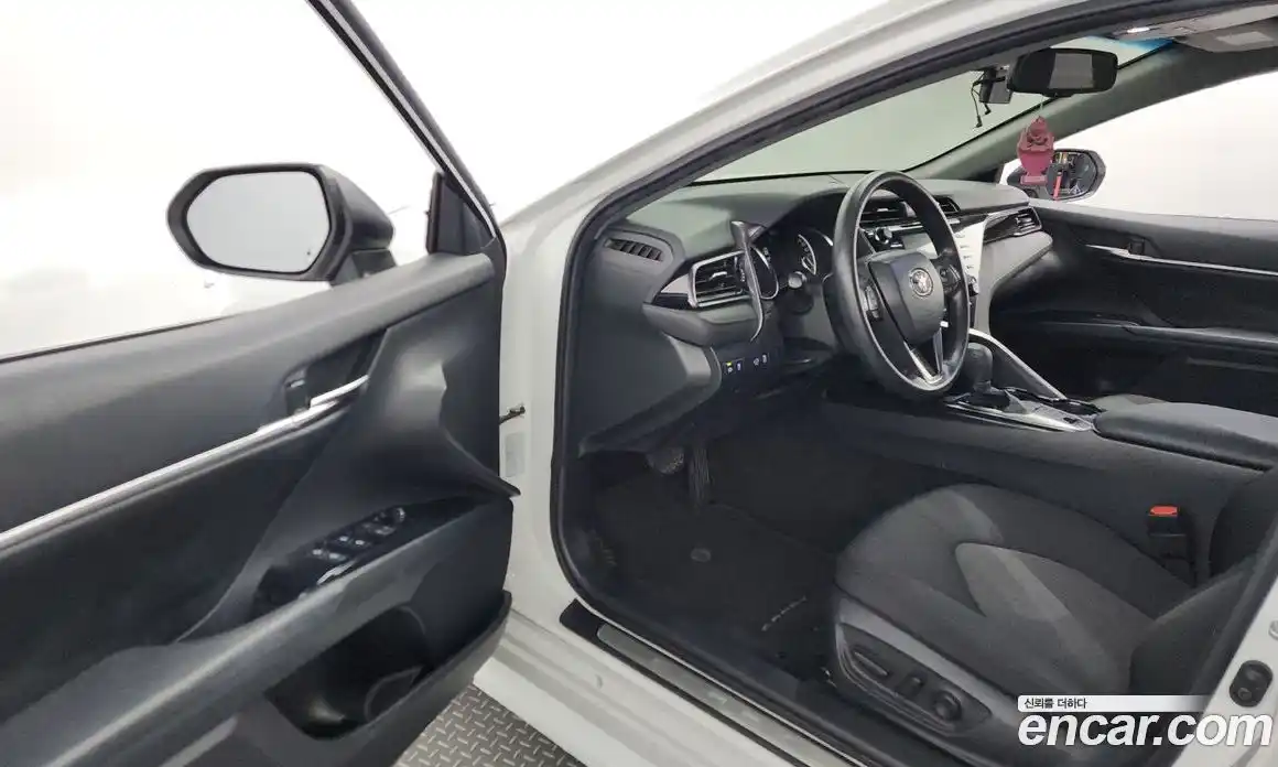 Toyota Camry 2019 2.5 гидро в Москве № 215517, фото 10
