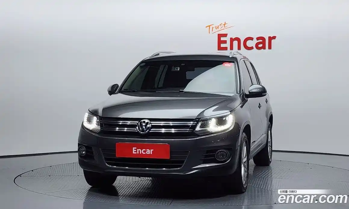 Volkswagen Tiguan 2015 2.0 гидро в Москве № 232226, фото 3