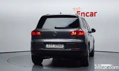Volkswagen Tiguan 2015 2.0 гидро в Москве № 232226, миниатюра 4
