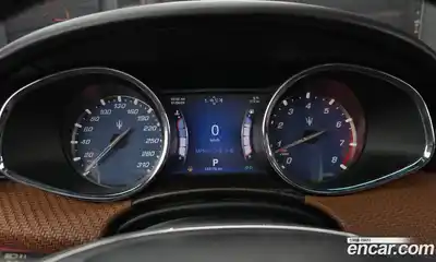 Maserati Quattroporte 2015 3.0 гидро в Москве № 255939, миниатюра 8