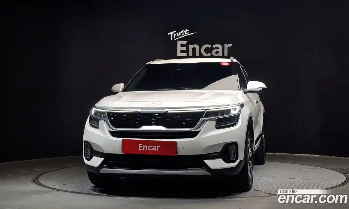 Kia Seltos 2022 1.6 гидро в Москве № 115747, фото 3