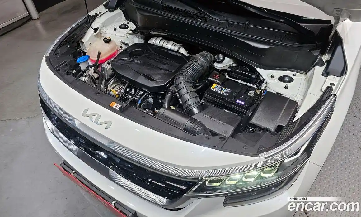 Kia Seltos 2022 1.6 гидро в Москве № 115747, фото 6