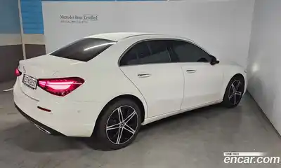 Mercedes-Benz A-Class 2024 2.0 гидро в Москве № 1193696, миниатюра 3