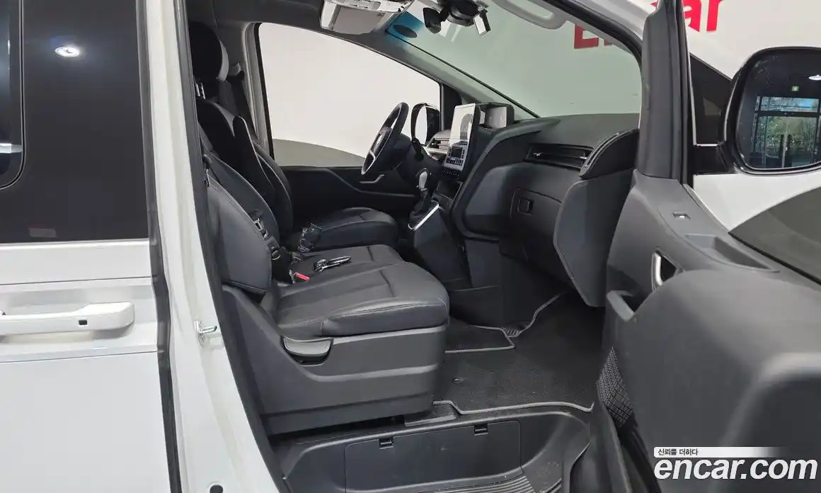 Hyundai Staria 2025 3.5 гидро в Москве № 1317391, фото 11