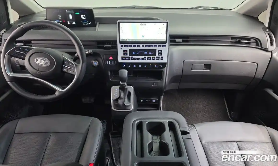 Hyundai Staria 2025 3.5 гидро в Москве № 1317391, фото 7