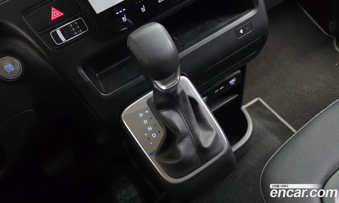 Hyundai Staria 2025 3.5 гидро в Москве № 1317391, фото 9