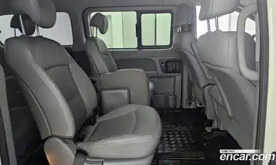 Hyundai Starex 2018 2.5 Автомат в Москве № 1317448, миниатюра 11