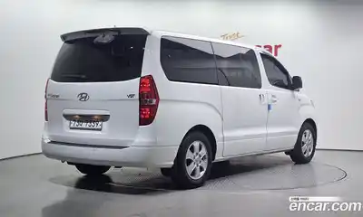 Hyundai Starex 2018 2.5 Автомат в Москве № 1317448, миниатюра 2
